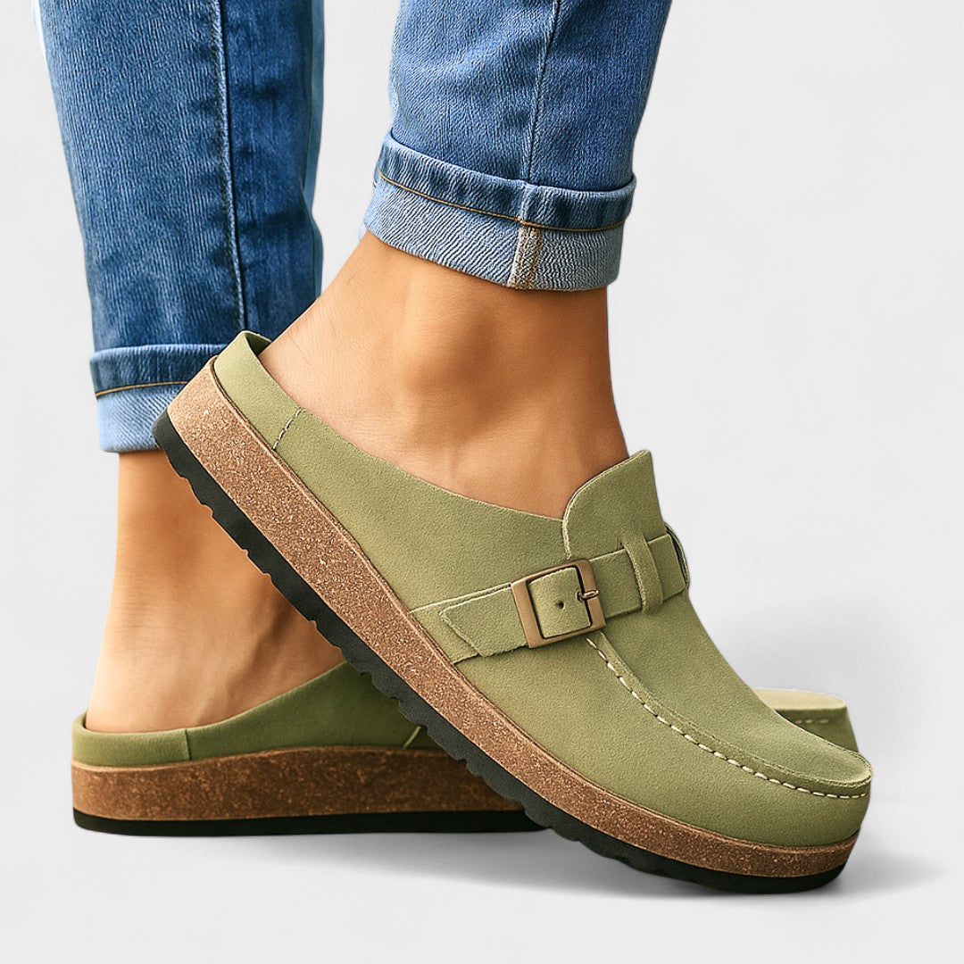 Инес – Стилни велурени мокасини с катарама