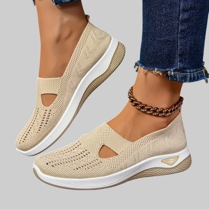 Николина – Удобни маратонки RelaxFit за комфортни разходки