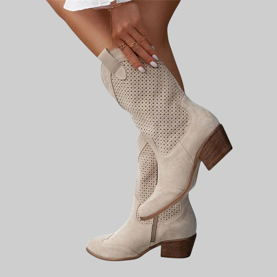 Бруна – Стилни и комфортни боти за всеки ден