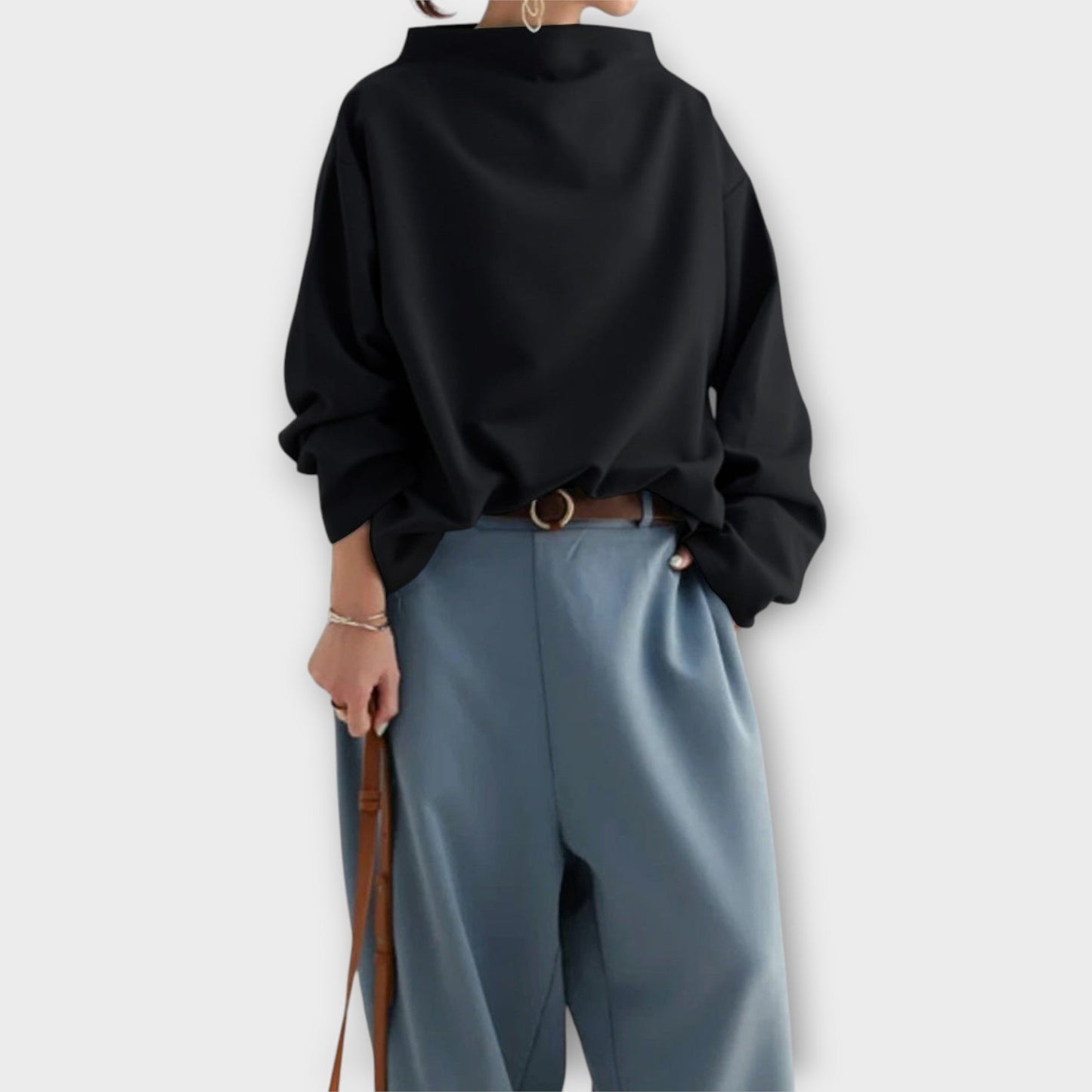 Ралица - Елегантен дамски пуловер за всеки повод