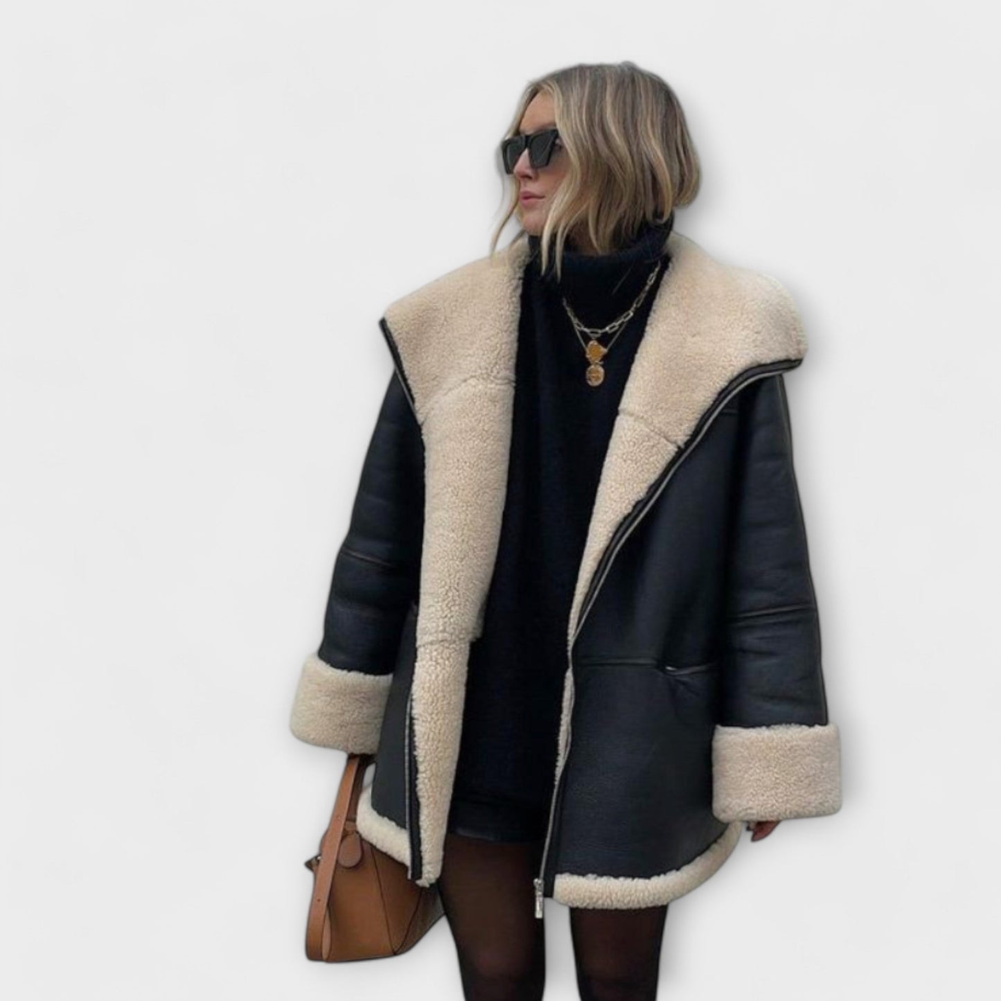 Иванка - Стилно кожено яке за всеки повод