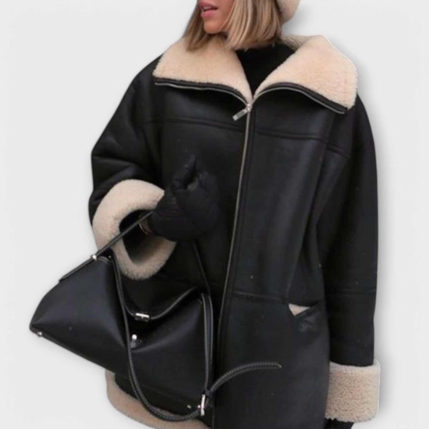 Иванка - Стилно кожено яке за всеки повод